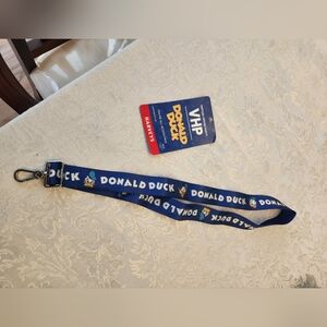 Harveys Seatbelt Donald Duck Lanyard